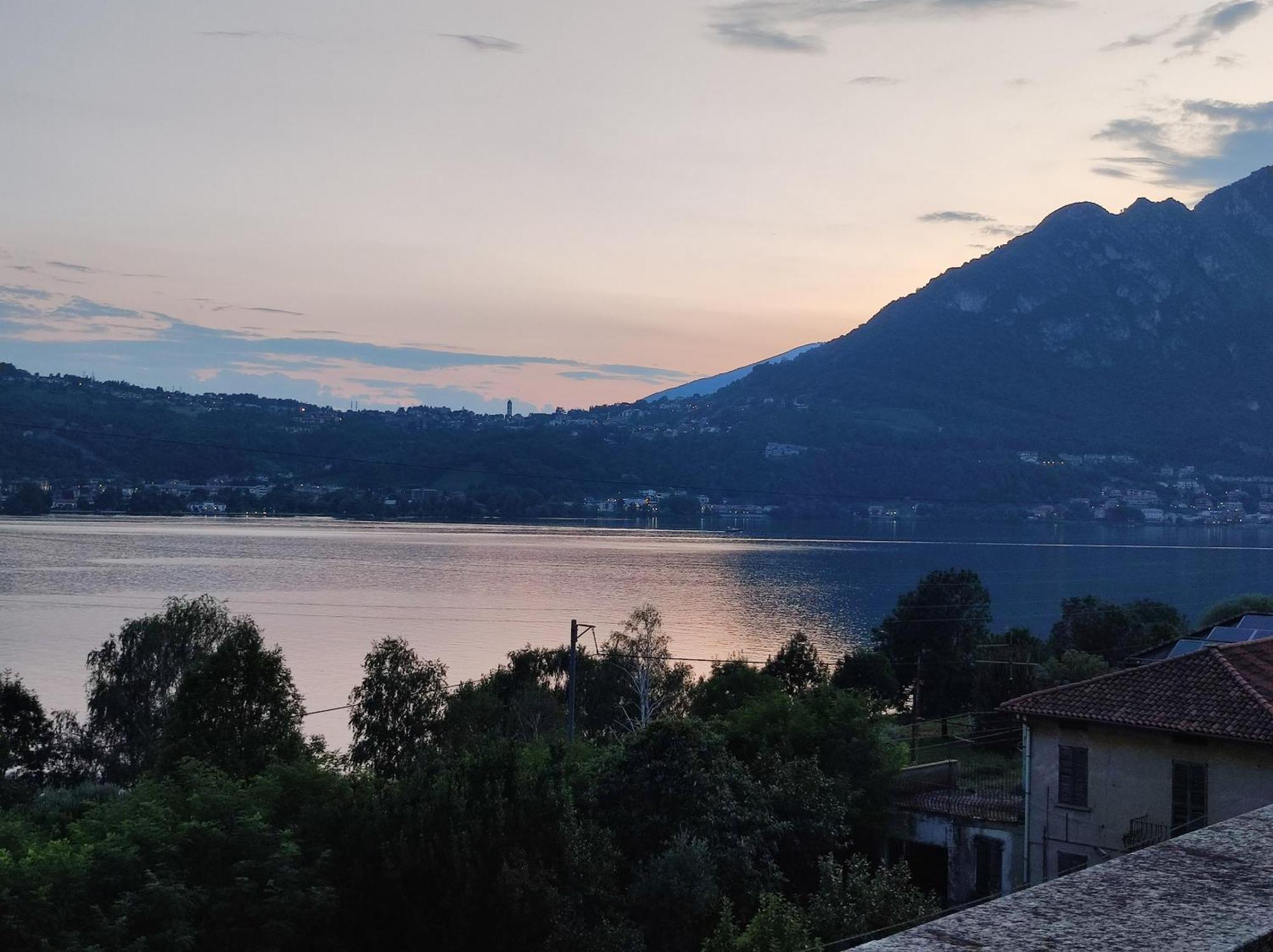 Terrazzo Sul Lago Лекко Экстерьер фото