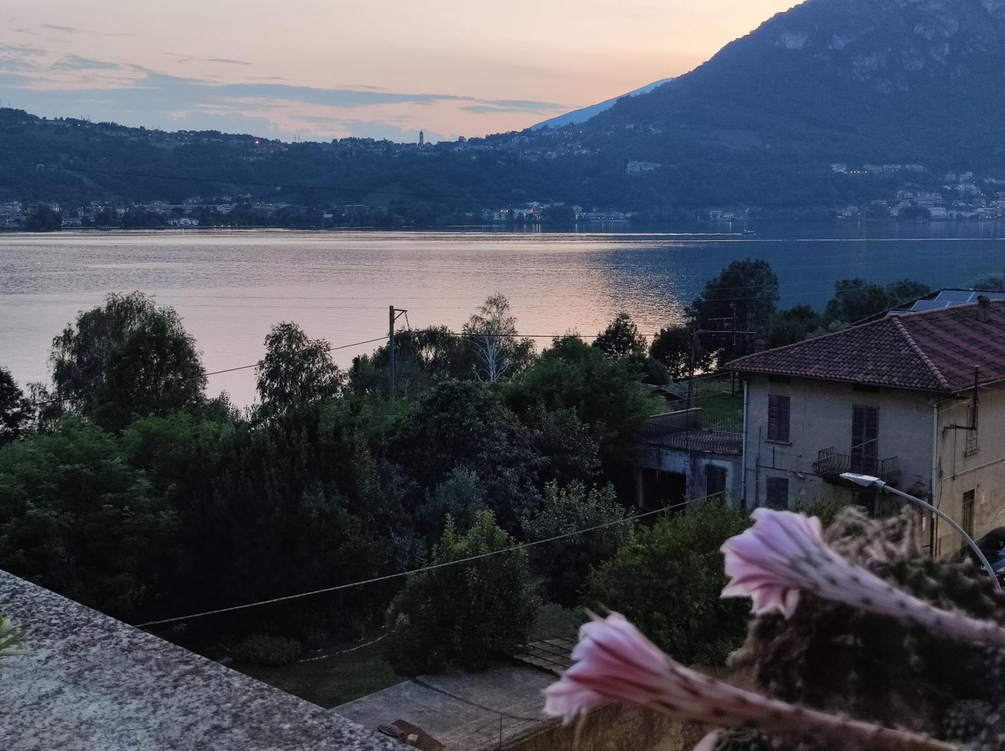 Terrazzo Sul Lago Лекко Экстерьер фото