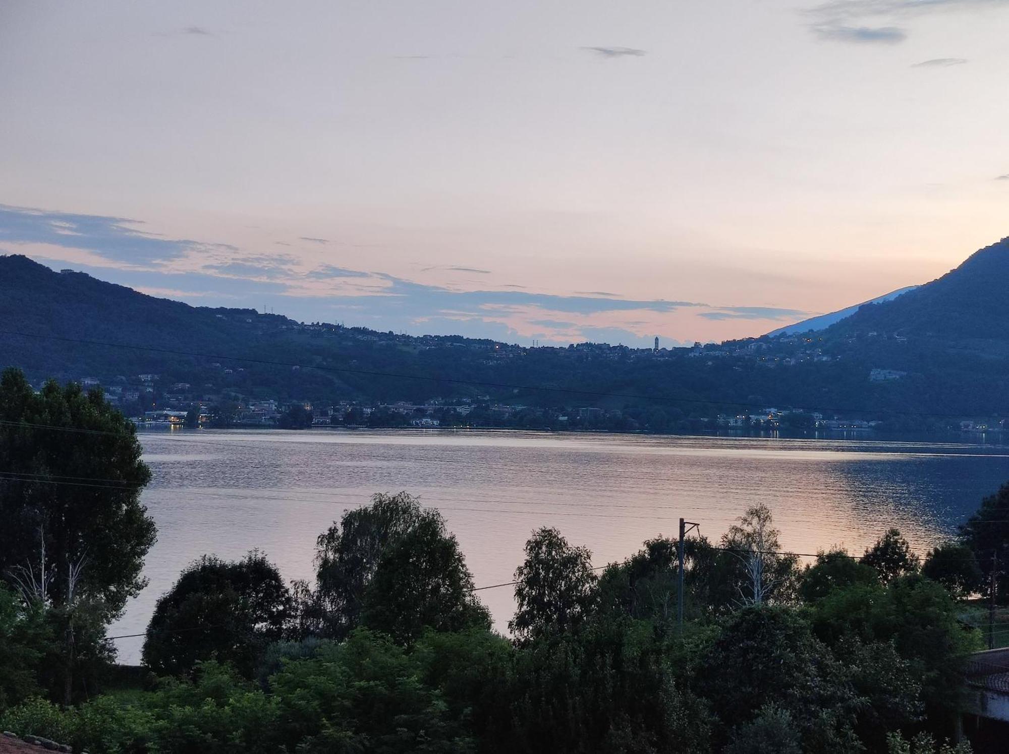 Terrazzo Sul Lago Лекко Экстерьер фото