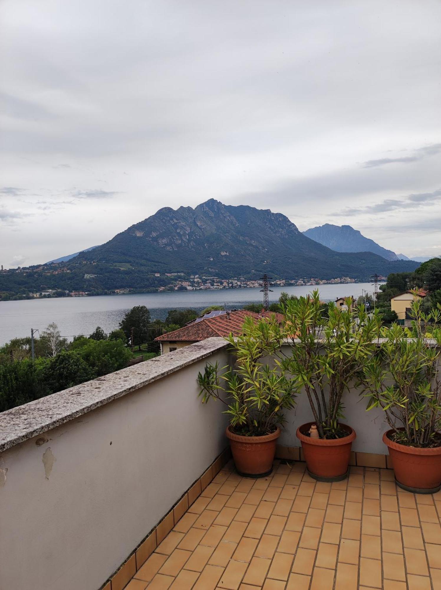 Terrazzo Sul Lago Лекко Экстерьер фото