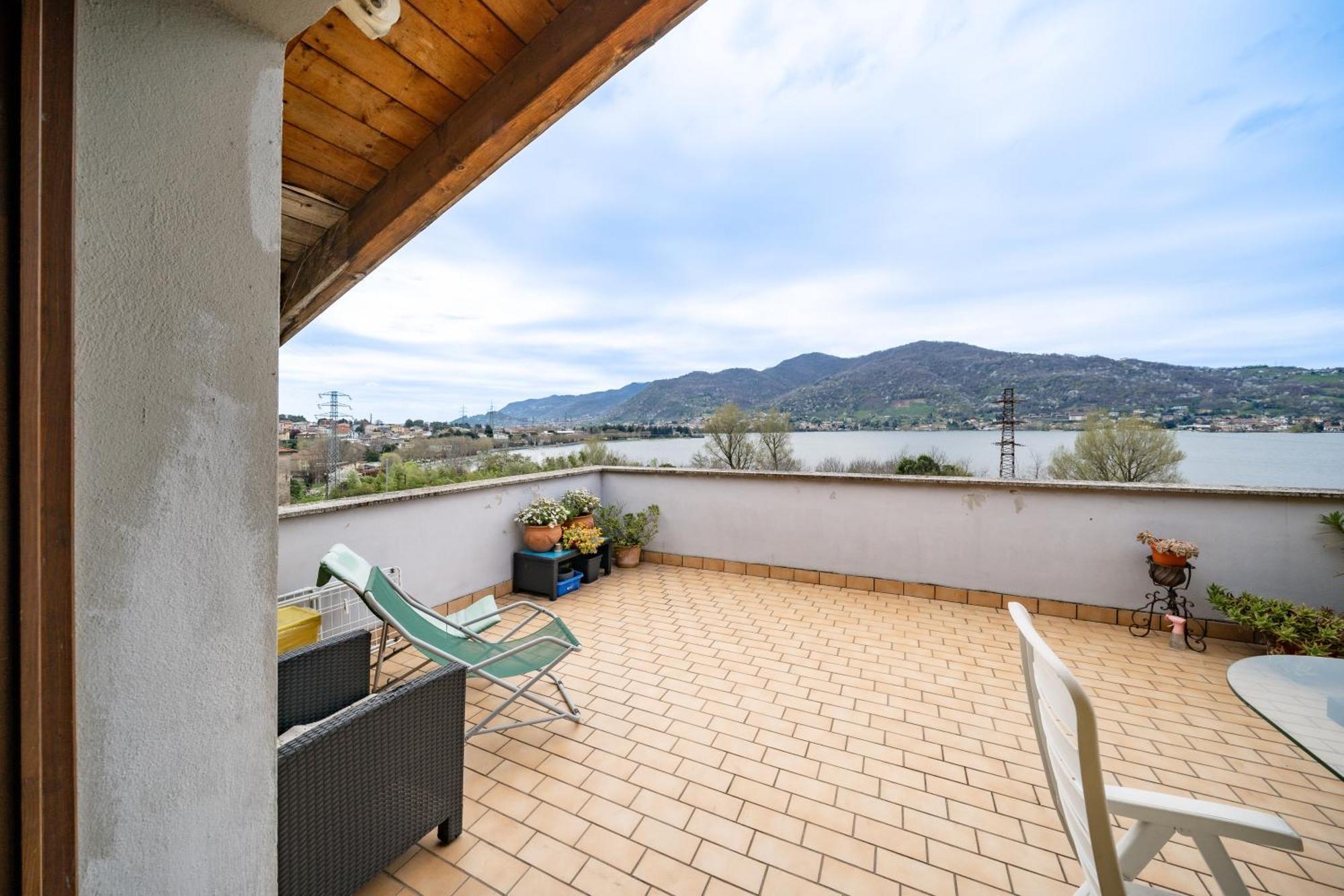 Terrazzo Sul Lago Лекко Экстерьер фото